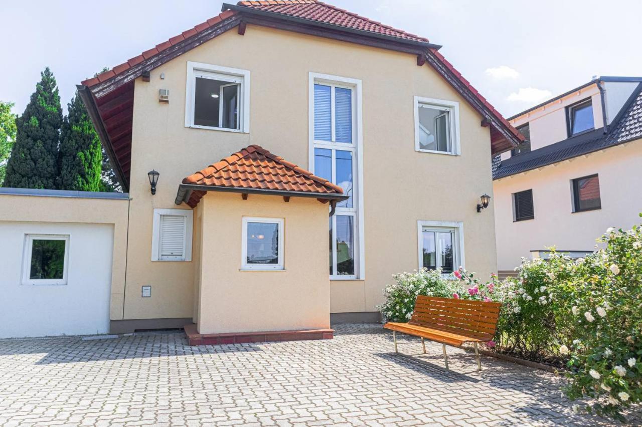 Comfortable Rooms In A Beautiful House Gd Wien Ngoại thất bức ảnh