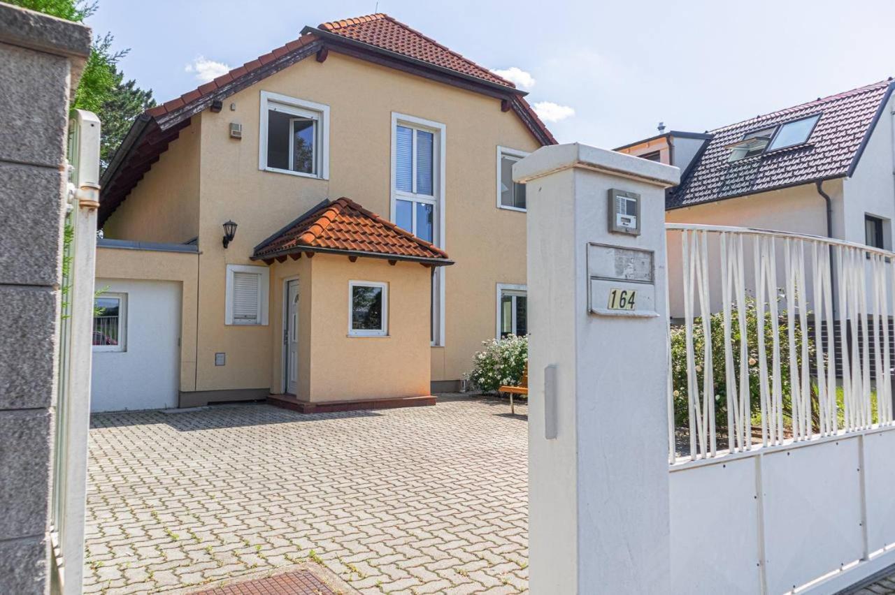 Comfortable Rooms In A Beautiful House Gd Wien Ngoại thất bức ảnh